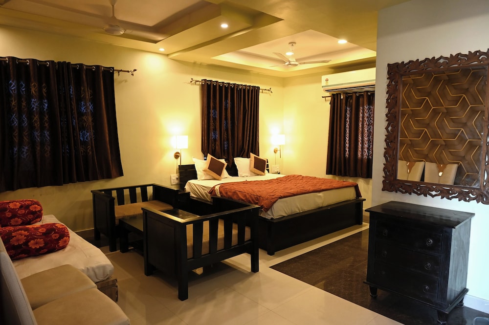 om heritage hotel