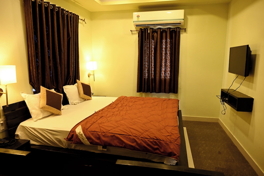 om heritage hotel