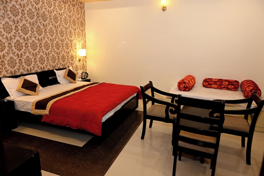 om heritage hotel