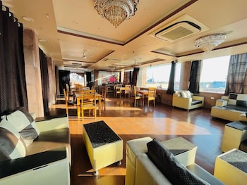 om heritage hotel