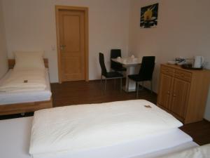 Thai Tawan Apartments,Emmendingen>>Black Forest,3 star