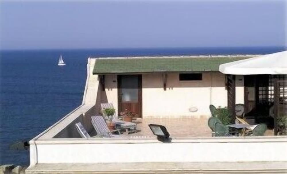 domus mariae albergo