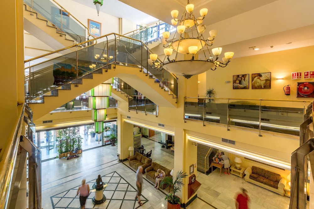 hotel yaramar adults recommended