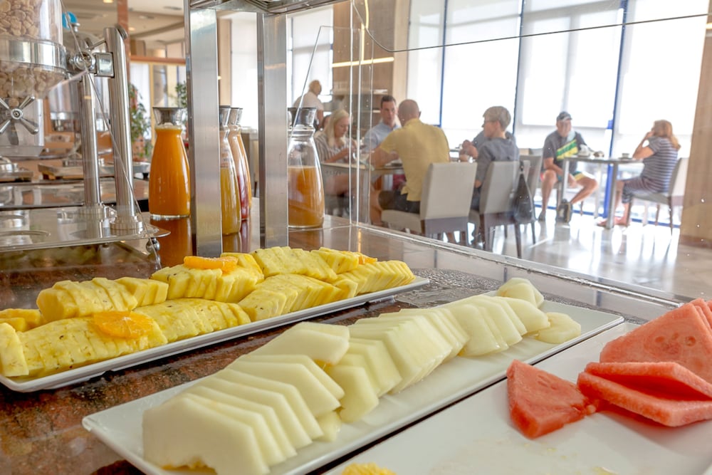 hotel yaramar adults recommended