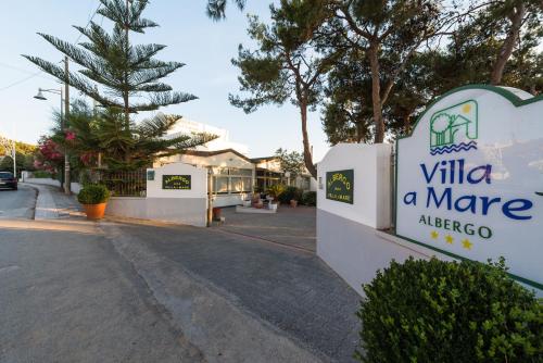 albergo villa a mare