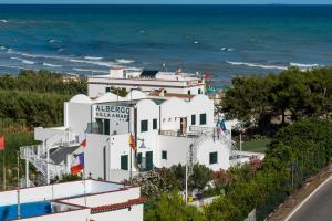 albergo villa a mare