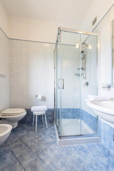 albergo villa a mare