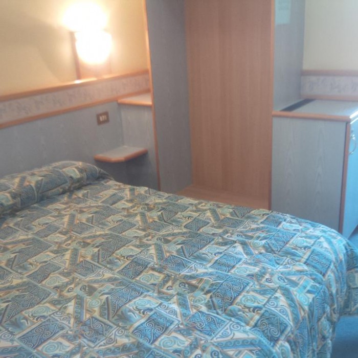 hotel route 9