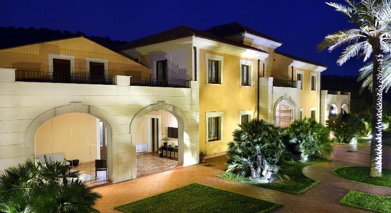 baglio caruana cantina and relais