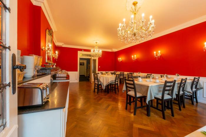 the black swan hotel