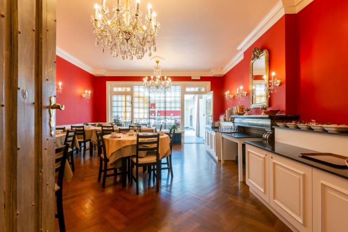 the black swan hotel