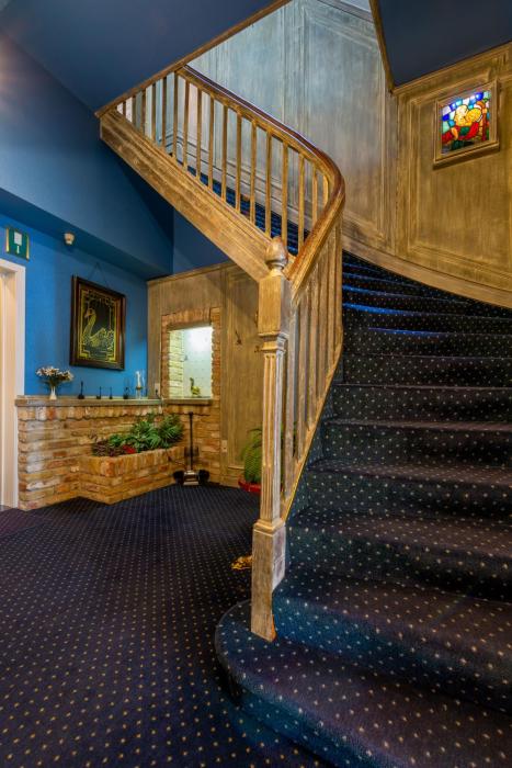 the black swan hotel