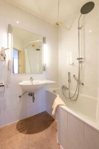 the black swan hotel