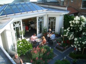 the black swan hotel