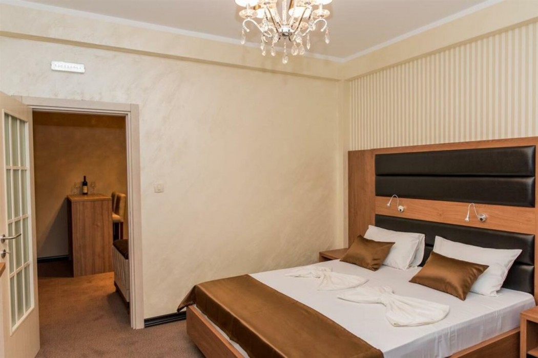 crnogorska kuca hotel podgorica