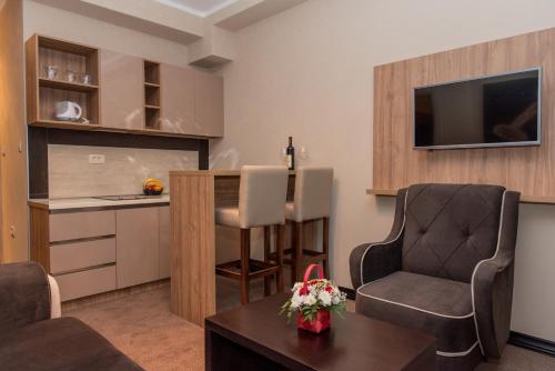 crnogorska kuca hotel podgorica