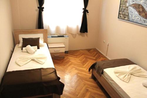 crnogorska kuca hotel podgorica