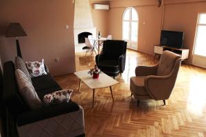 crnogorska kuca hotel podgorica