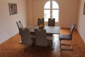 crnogorska kuca hotel podgorica