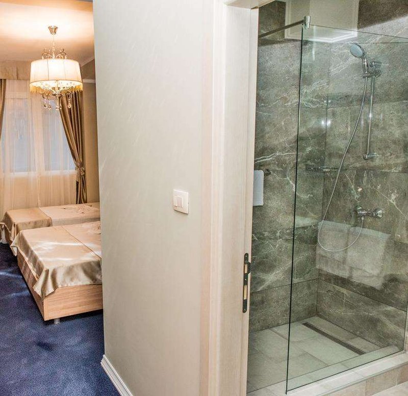 crnogorska kuca hotel podgorica