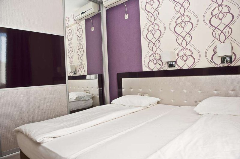 crnogorska kuca hotel podgorica