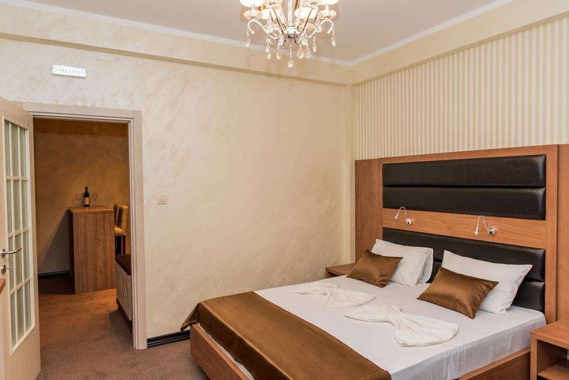 crnogorska kuca hotel podgorica