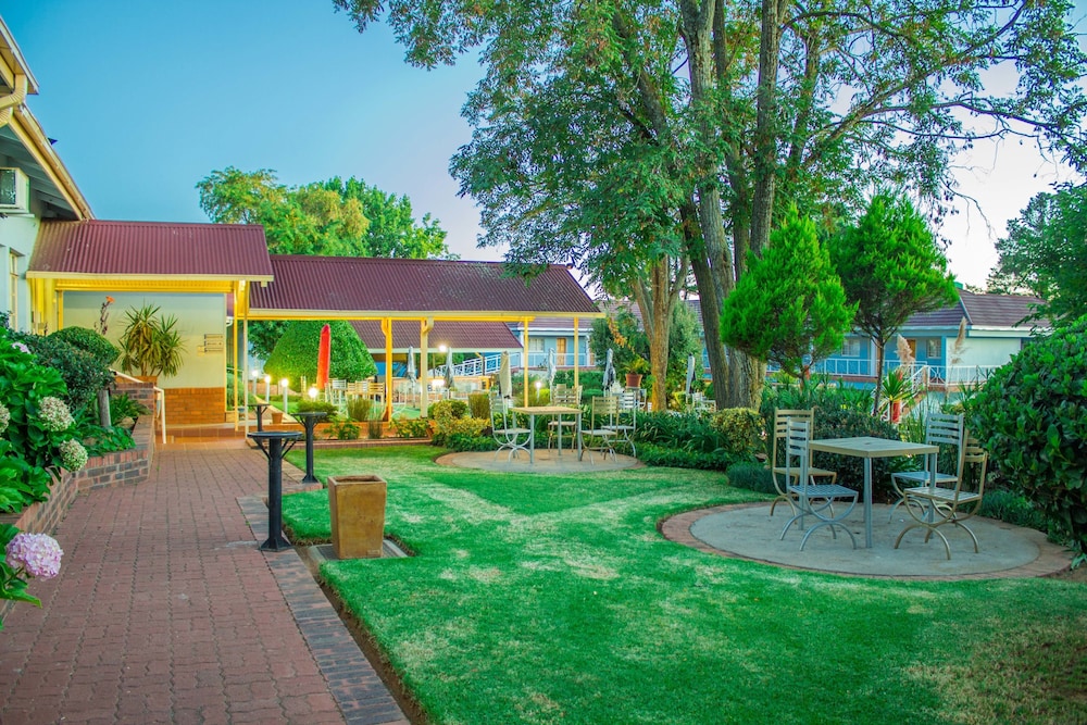 blue mountain inn