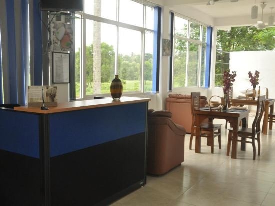 othashy airport hotel