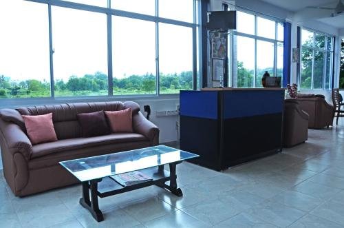 othashy airport hotel