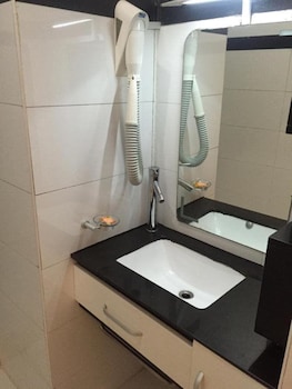 htel white palace