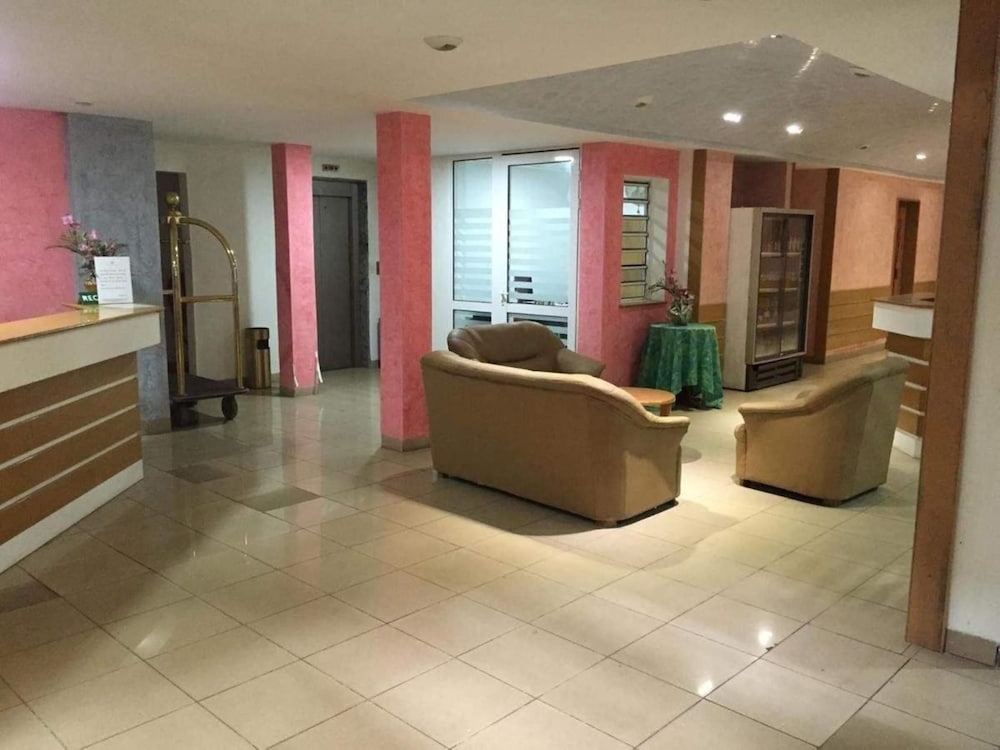 htel white palace