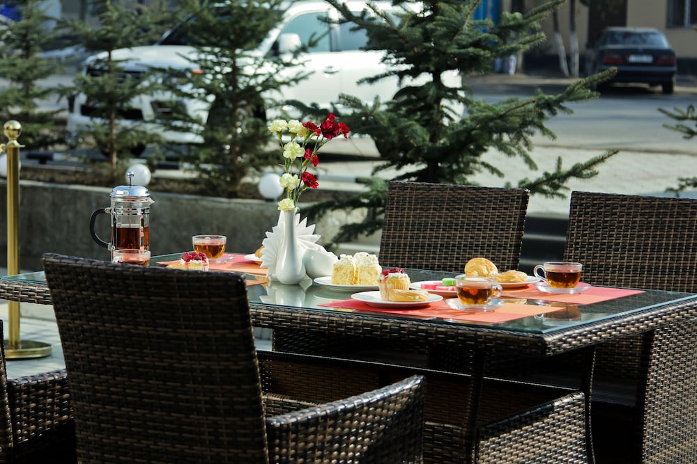 garden hotel