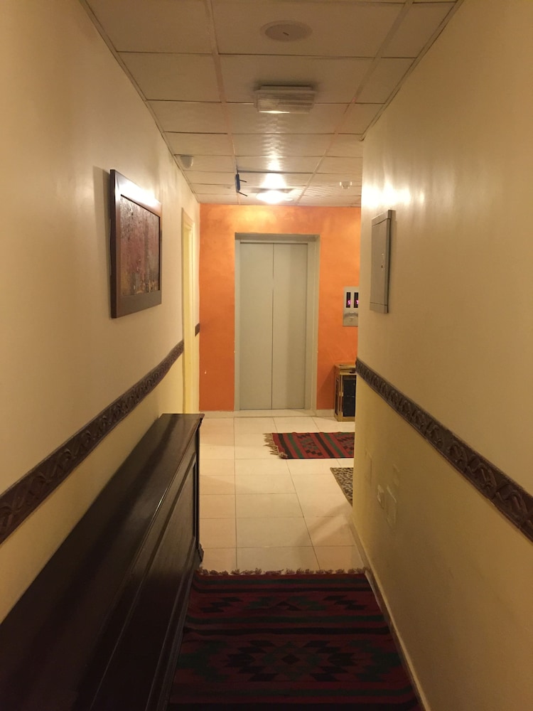 zaina plaza hotel