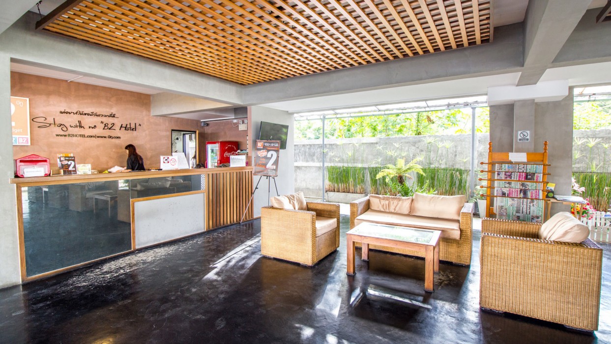 b2 santitham wat jed yod boutique and budget hotel