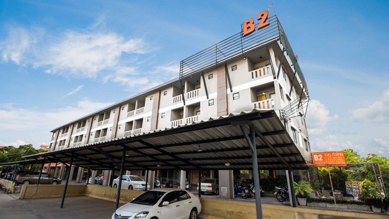 b2 santitham wat jed yod boutique and budget hotel