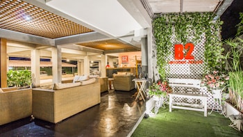 b2 santitham wat jed yod boutique and budget hotel