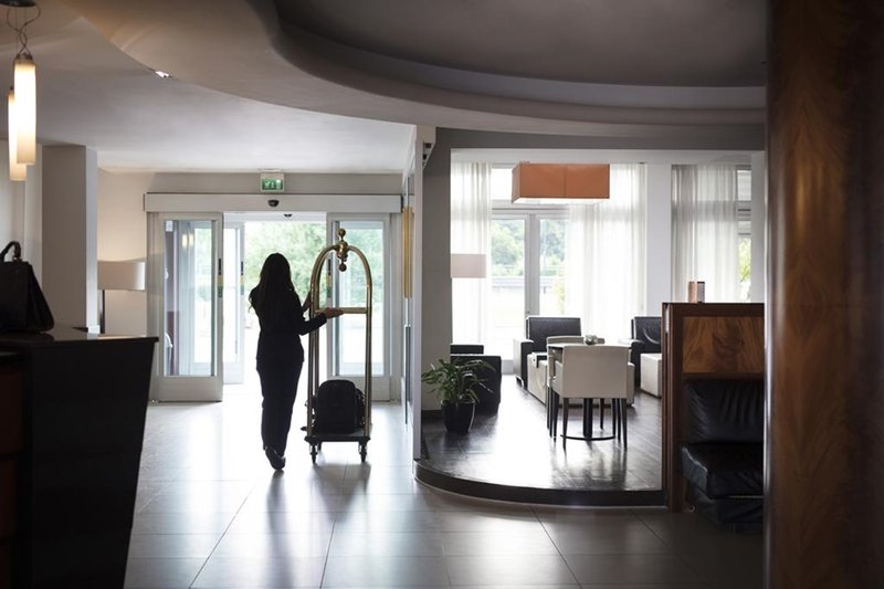 smart hotel holiday