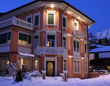 Hotel Luis,Primiero San Martino Di Castrozza>>Fiera Di Primiero,4 star
