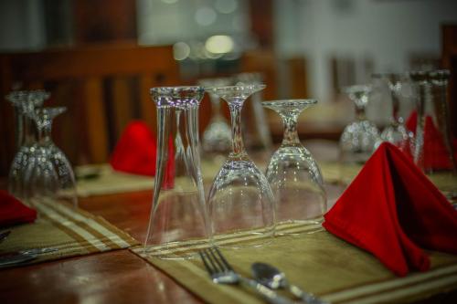 hotel city grand ella