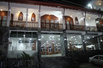 hotel city grand ella