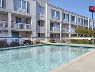 Clarion Pointe - Greensboro Coliseum Area,Guilford County>>Greensboro,2 star