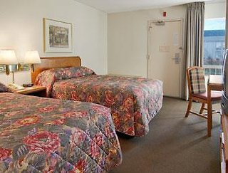 Clarion Pointe - Greensboro Coliseum Area,Guilford County>>Greensboro,2 star