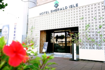 hotel emerald isle ishigakijima