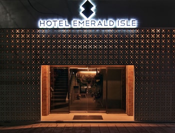 hotel emerald isle ishigakijima