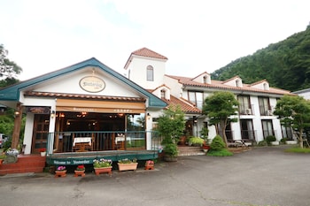 hotel and restaurant yesterday