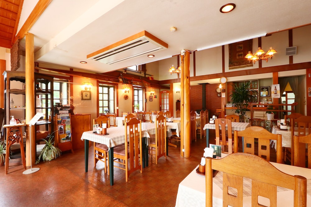 hotel and restaurant yesterday