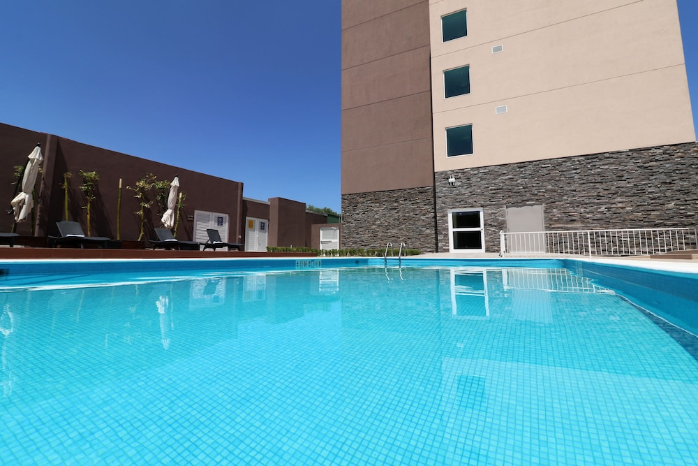 candlewood suites celaya by ihg