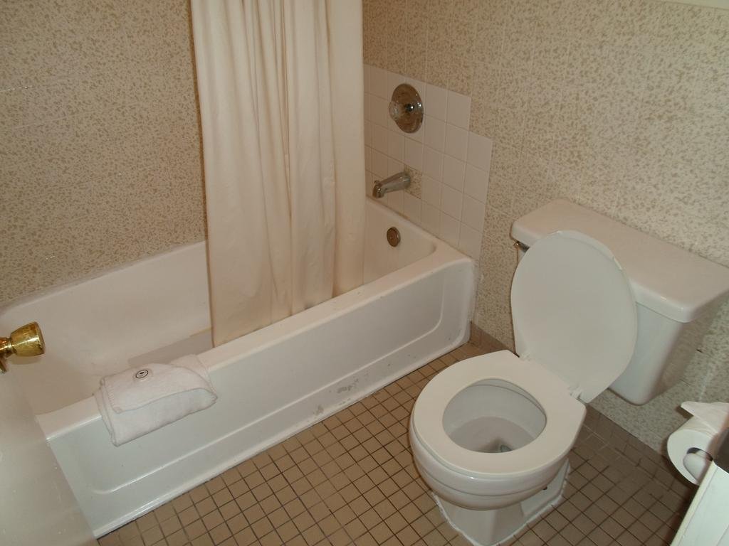 E-Z 8 Motel Newark,Fremont>>Alameda,3 star