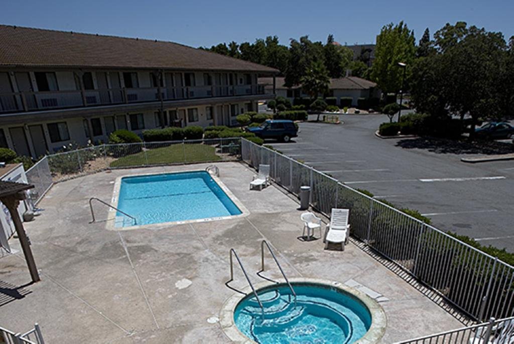 E-Z 8 Motel Newark,Fremont>>Alameda,3 star