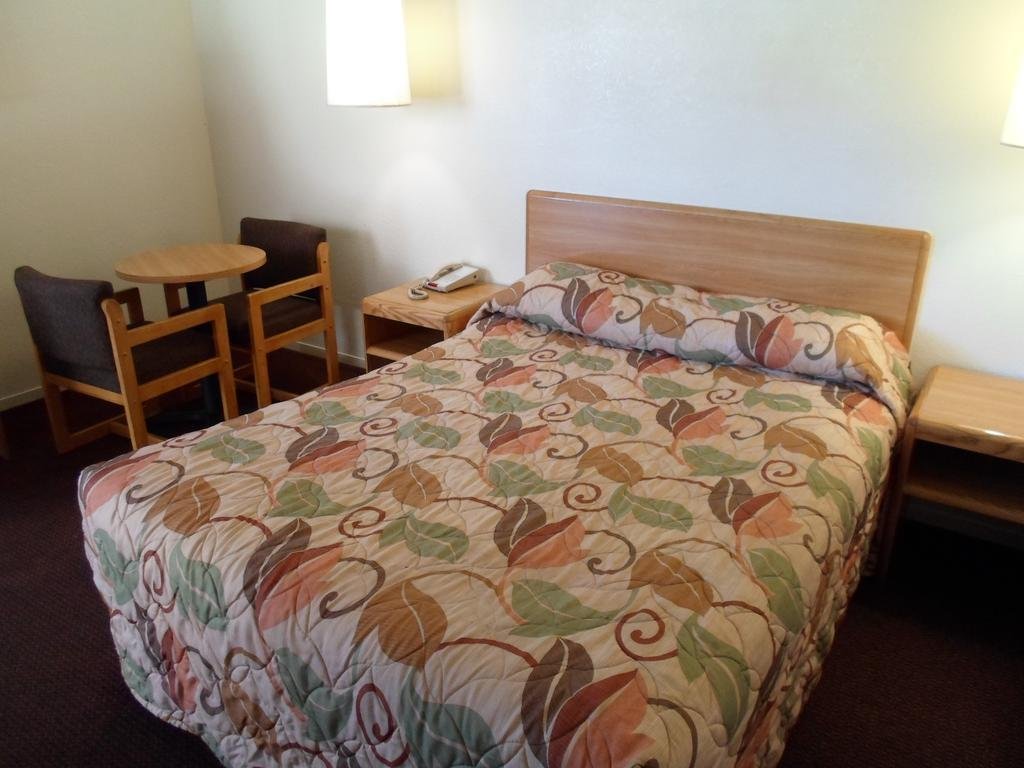 E-Z 8 Motel Newark,Fremont>>Alameda,3 star